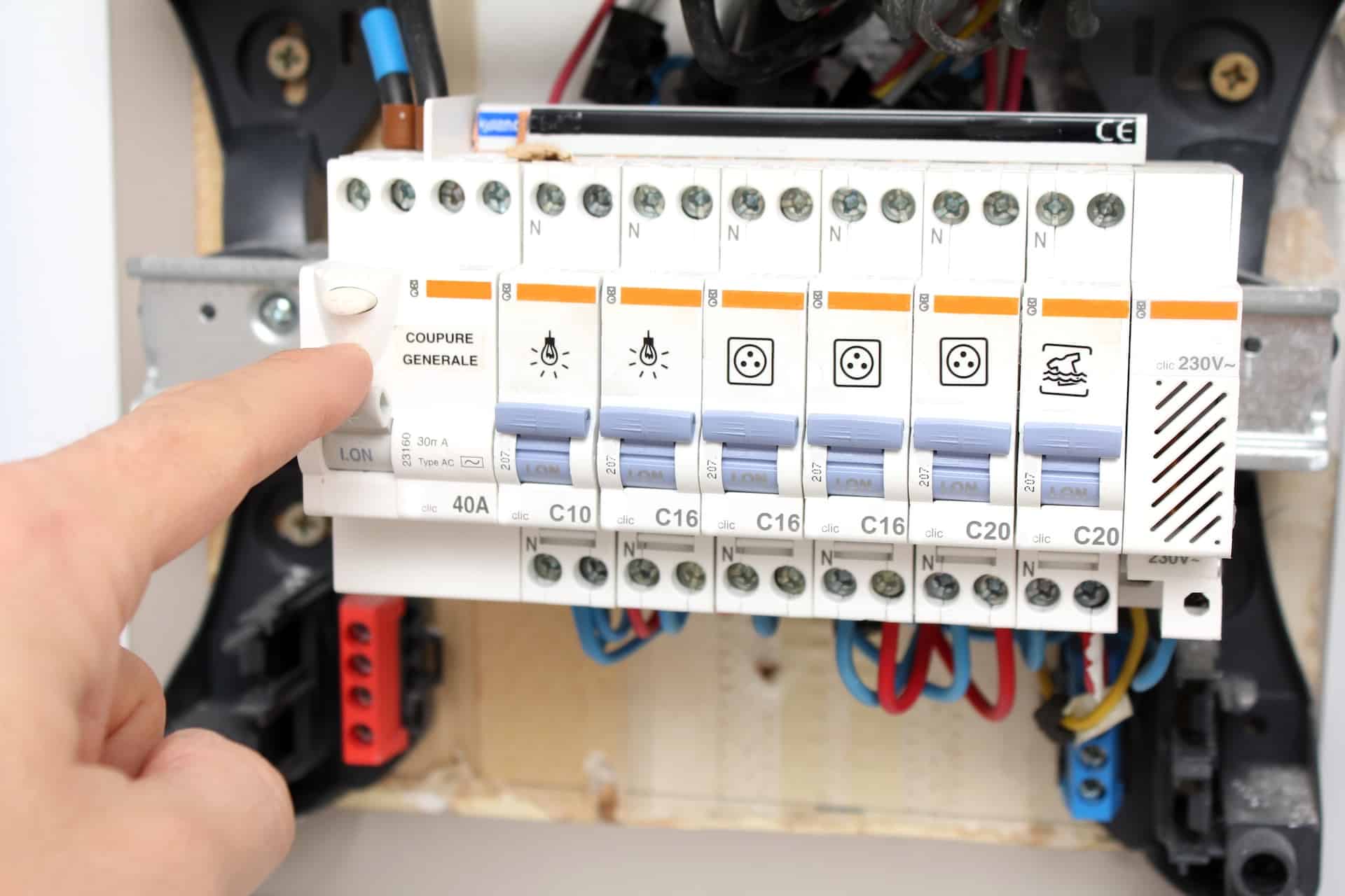 Dépannage électricité Energie Solaire Orientée